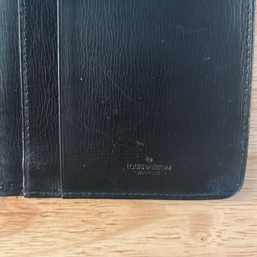 Louis Vuitton Double Sided Wallet - Picture 6 of 10